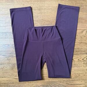 Old Navy Active High-Rise Straight Go-Dry Plum Yoga Pants Size Small Tall